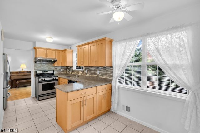 61 Campbell Rd, Hillsborough Twp., NJ 08844