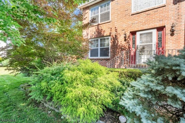 61 Campbell Rd, Hillsborough Twp., NJ 08844