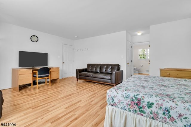 61 Campbell Rd, Hillsborough Twp., NJ 08844