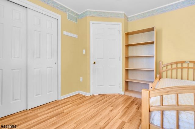 61 Campbell Rd, Hillsborough Twp., NJ 08844