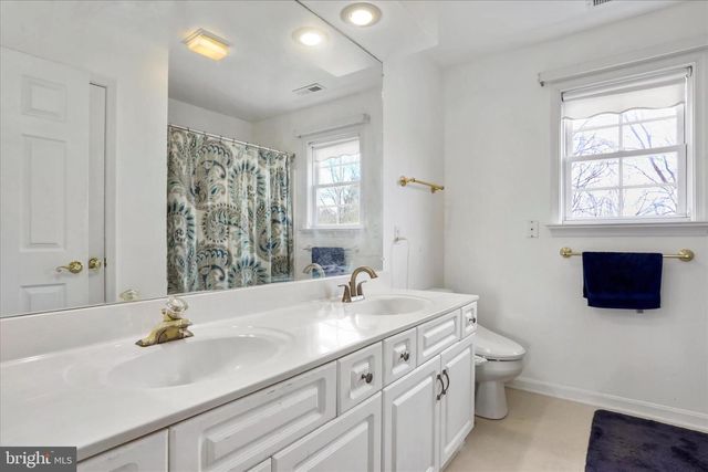 108 FOXHALL RD, Charles Town, WV 25414