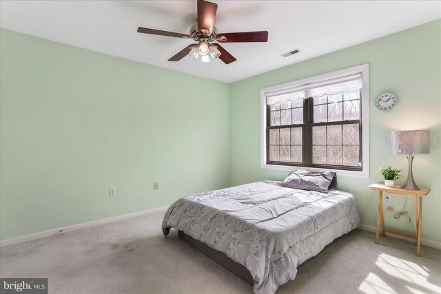 108 FOXHALL RD, Charles Town, WV 25414