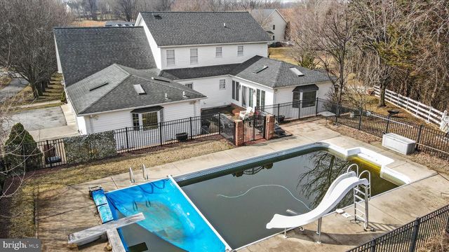 108 FOXHALL RD, Charles Town, WV 25414