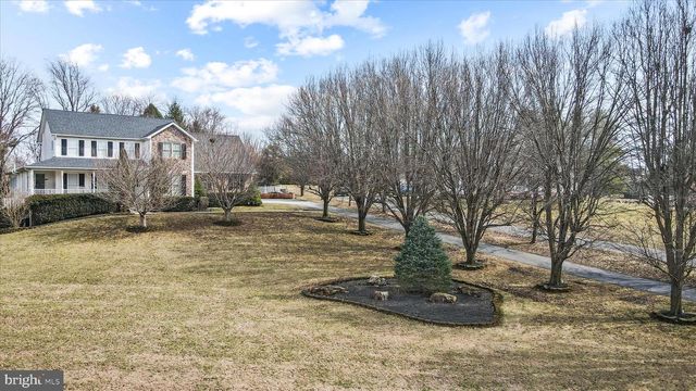 108 FOXHALL RD, Charles Town, WV 25414