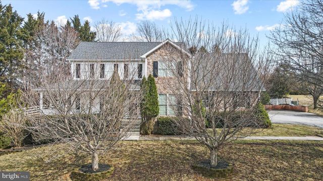 108 FOXHALL RD, Charles Town, WV 25414