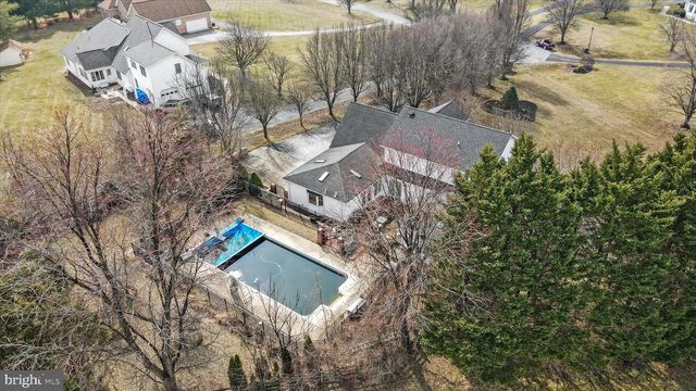 108 FOXHALL RD, Charles Town, WV 25414