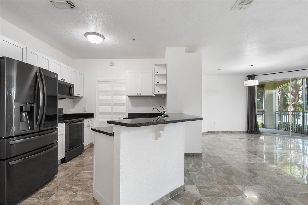 Image 14 of property listing at 8817 DUNES COURT 102, Kissimmee, FL 34747