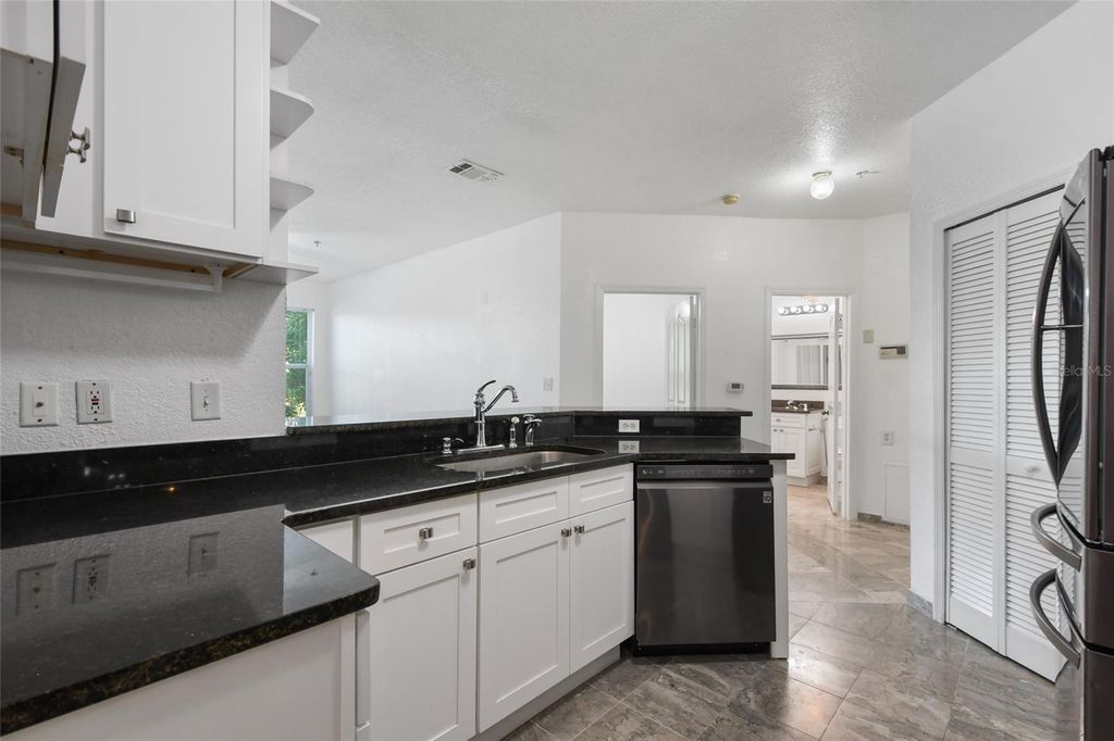 Image 18 of property listing at 8817 DUNES COURT 102, Kissimmee, FL 34747