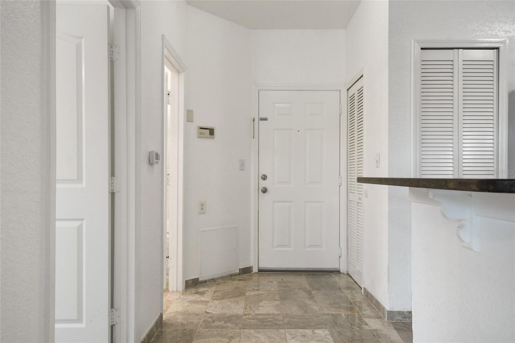 Image 10 of property listing at 8817 DUNES COURT 102, Kissimmee, FL 34747