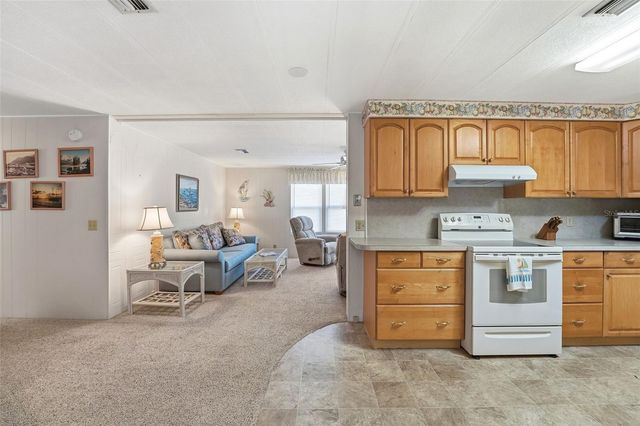 212 MARTINIQUE ROAD, North Port, FL 34287