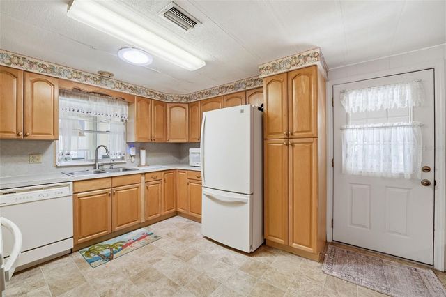 212 MARTINIQUE ROAD, North Port, FL 34287