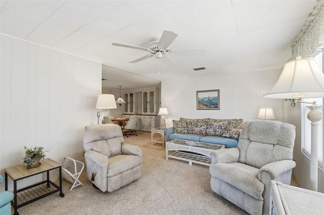 212 MARTINIQUE ROAD, North Port, FL 34287