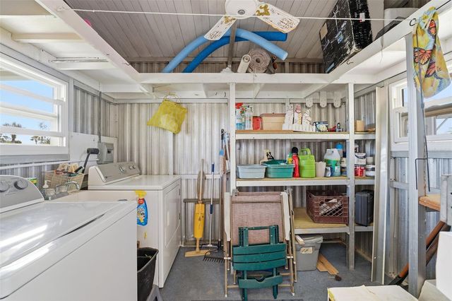 212 MARTINIQUE ROAD, North Port, FL 34287