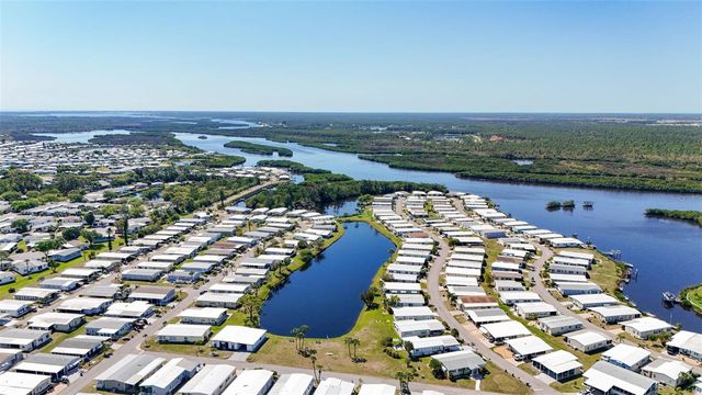 212 MARTINIQUE ROAD, North Port, FL 34287