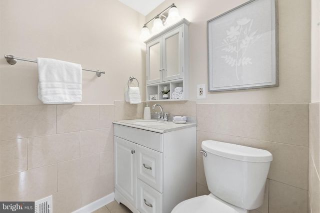 6512 CAPE CT, Falls Church, VA 22043