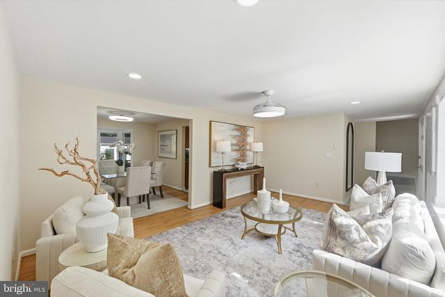 6512 CAPE CT, Falls Church, VA 22043