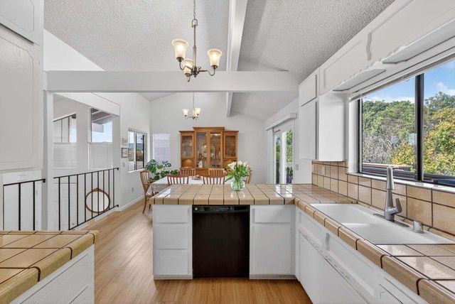 300 Columbia Street, Santa Cruz, CA 95060