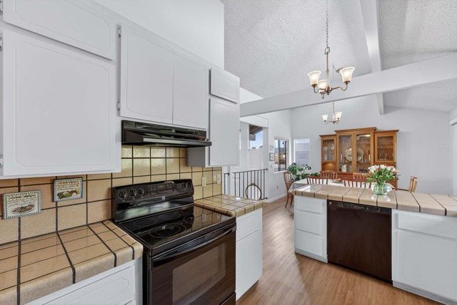 300 Columbia Street, Santa Cruz, CA 95060