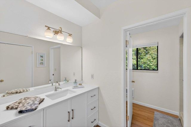300 Columbia Street, Santa Cruz, CA 95060