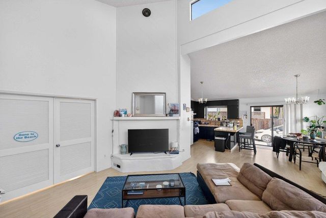 300 Columbia Street, Santa Cruz, CA 95060