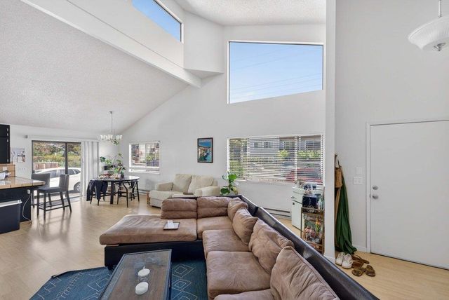 300 Columbia Street, Santa Cruz, CA 95060