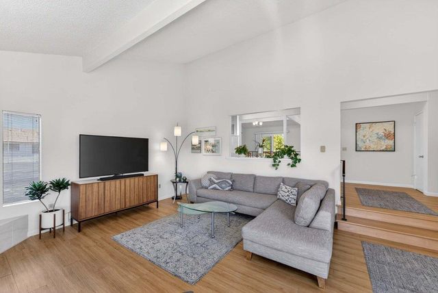 300 Columbia Street, Santa Cruz, CA 95060