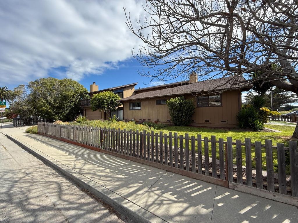 300 Columbia Street, Santa Cruz, CA 95060