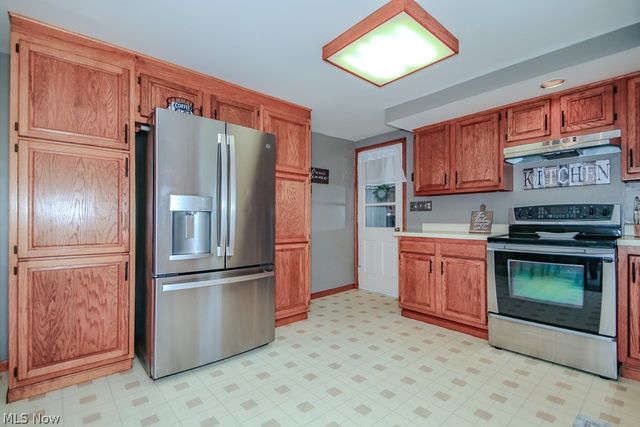 7600 Kniffen Road, Leroy, OH 44077