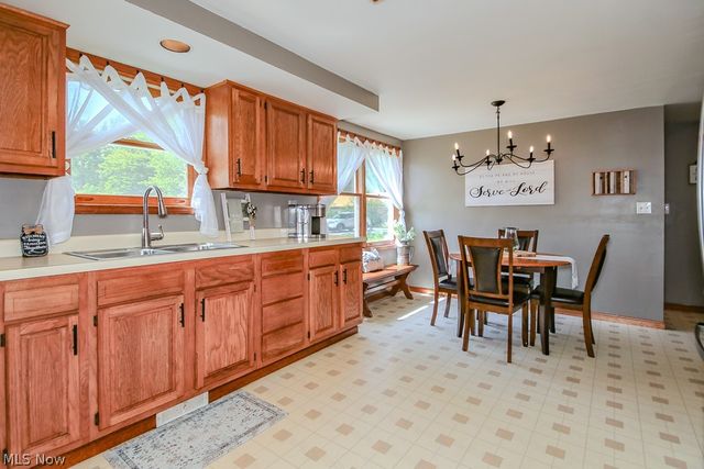 7600 Kniffen Road, Leroy, OH 44077