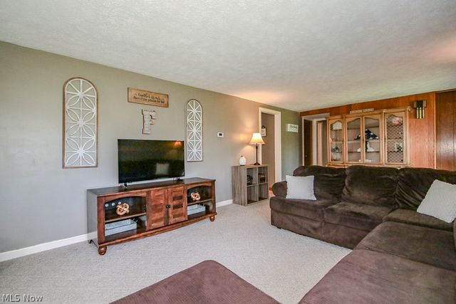 7600 Kniffen Road, Leroy, OH 44077