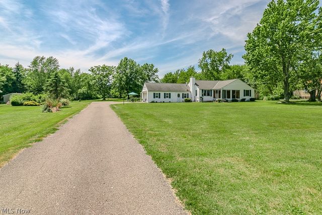 7600 Kniffen Road, Leroy, OH 44077