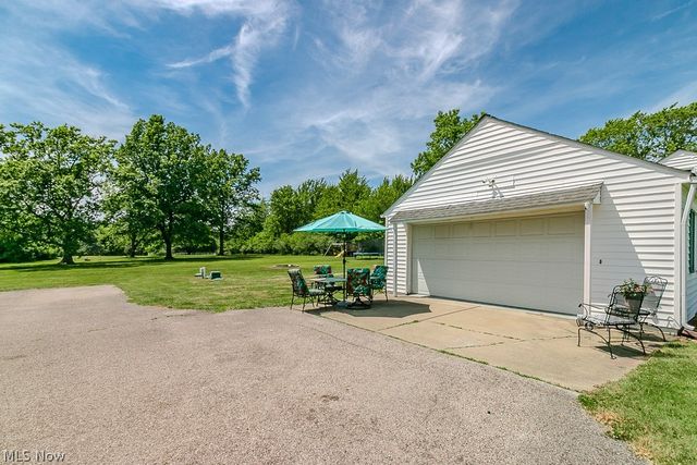 7600 Kniffen Road, Leroy, OH 44077