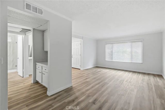 1422 Cabrillo Park B, Santa Ana, CA 92701