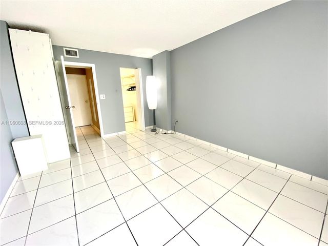 16950 DIXIE A536, North Miami Beach, FL 33160