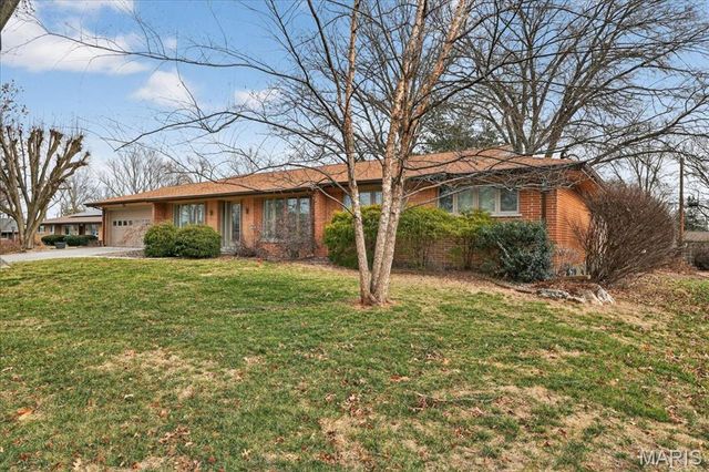 848 S Aldan Drive, Olivette, MO 63132