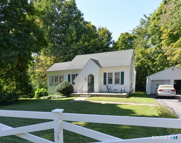 236 East Waterbury Road, Naugatuck, CT 06770