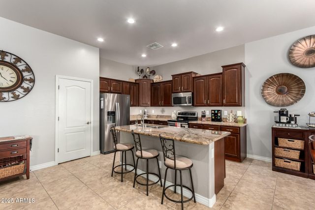 2953 N DESERT HORIZONS Lane, Casa Grande, AZ 85122