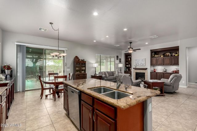 2953 N DESERT HORIZONS Lane, Casa Grande, AZ 85122