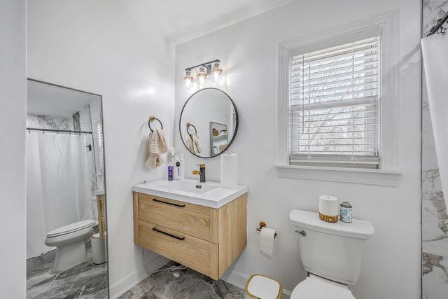 1024 W Recess Road, Hanahan, SC 29410