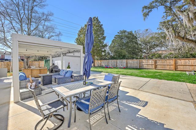 1024 W Recess Road, Hanahan, SC 29410