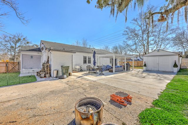 1024 W Recess Road, Hanahan, SC 29410