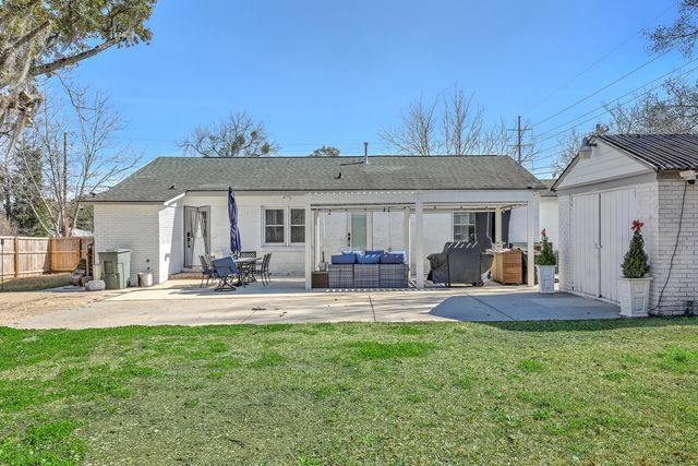 1024 W Recess Road, Hanahan, SC 29410