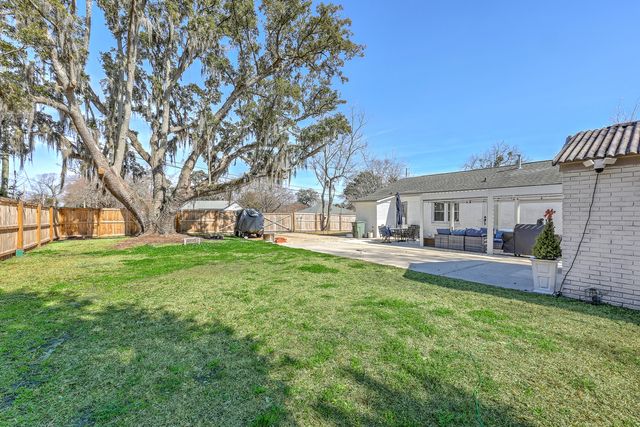 1024 W Recess Road, Hanahan, SC 29410