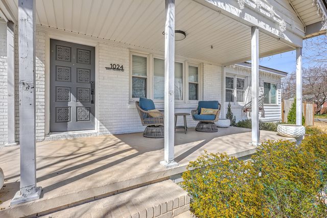 1024 W Recess Road, Hanahan, SC 29410