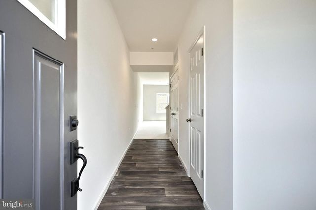 7857 BRIARWOOD DR, Harrisburg, PA 17112