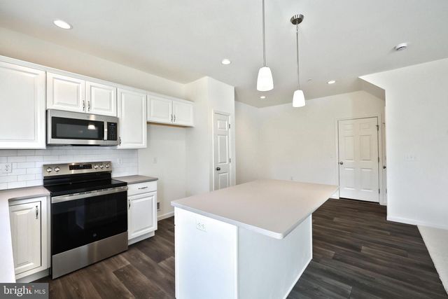 7857 BRIARWOOD DR, Harrisburg, PA 17112