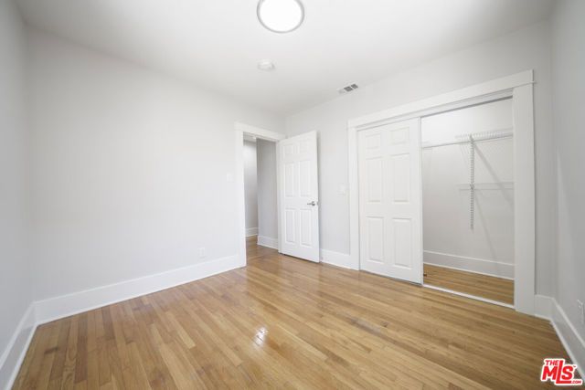 1011 S Plymouth Boulevard, Los Angeles, CA 90019