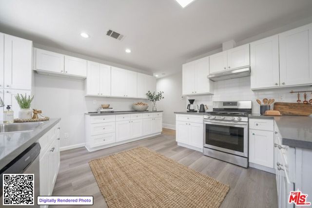 1011 S Plymouth Boulevard, Los Angeles, CA 90019