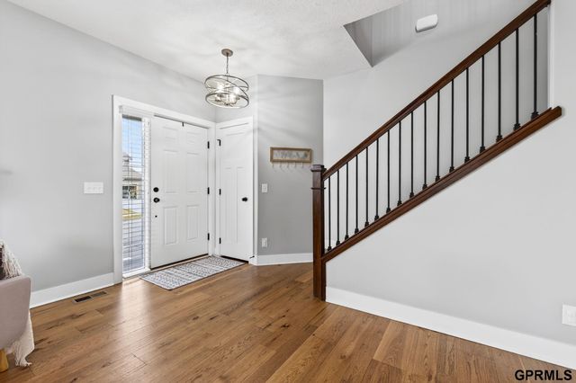 11517 Grissom Street, Papillion, NE 68046