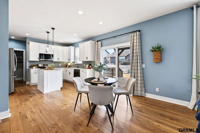 11517 Grissom Street, Papillion, NE 68046